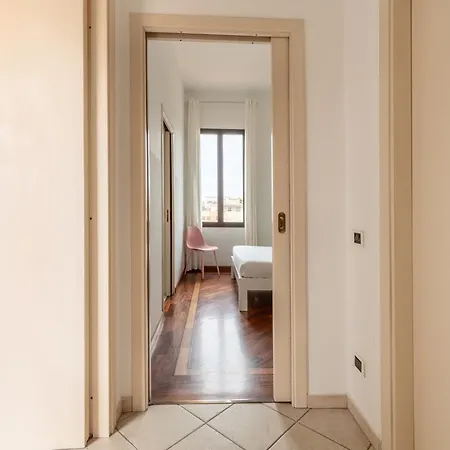 Spacebility Expo - Self Check-in Apartment